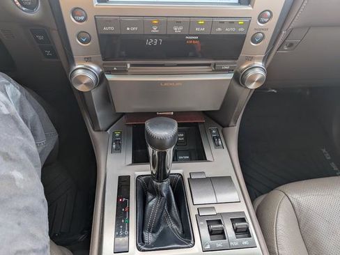 Used 2013 Lexus GX 460 image 13