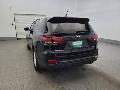 Used 2020 Kia Sorento LX image 6