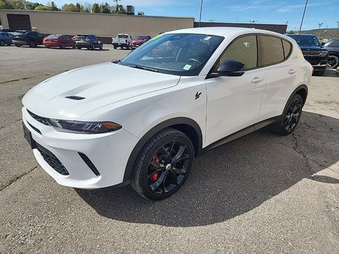 Used 2023 Dodge Hornet GT w/ Track Pack image 4