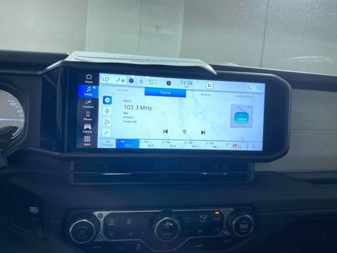 Used 2024 Jeep Wrangler Sahara image 24