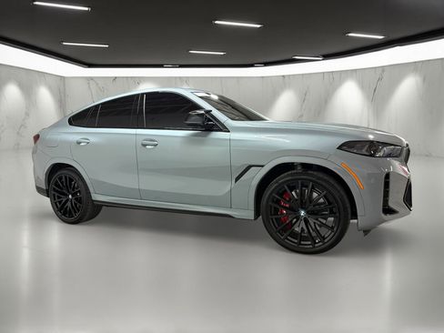 Used 2025 BMW X6 M60i image 6