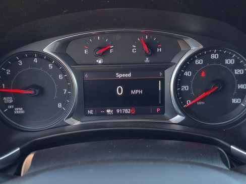 Used 2020 Chevrolet Equinox Premier image 17