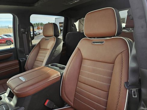 New 2026 GMC Sierra 2500 Denali Ultimate image 10