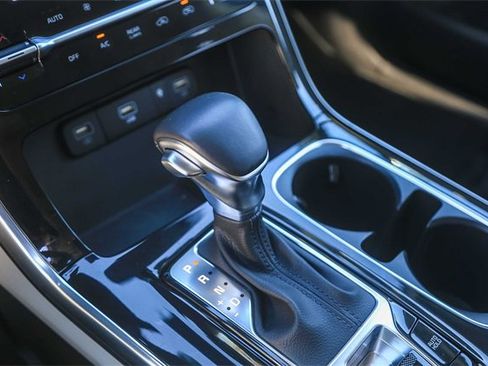 Certified 2024 Kia Carnival EX image 20