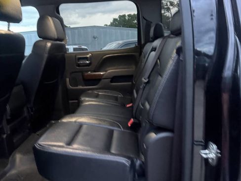 Used 2016 GMC Sierra 2500 SLE w/ Suspension Package, Off-Road AWD/4WD image 12