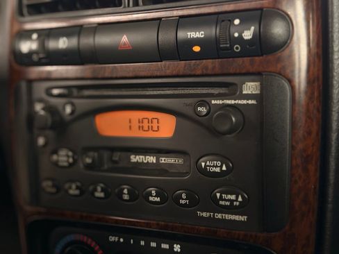 Used 2001 Saturn L-Series L200 FWD image 45