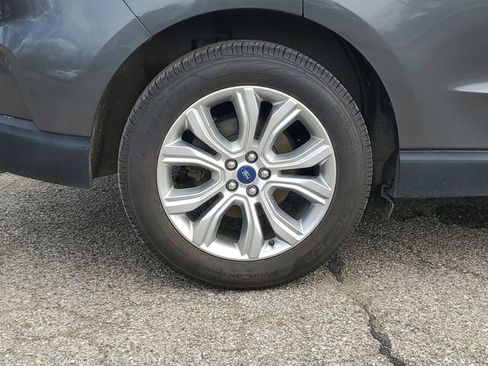 Used 2020 Ford Edge Titanium AWD/4WD image 5