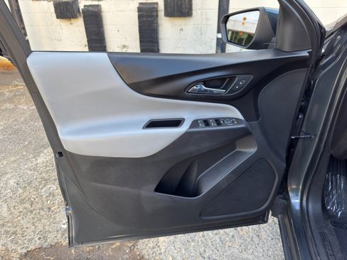 Used 2020 Chevrolet Equinox LT AWD/4WD image 36