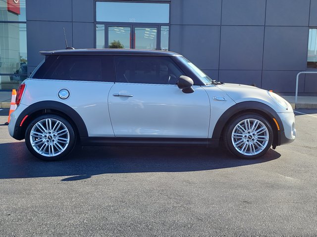 Used 2015 MINI Cooper S FWD image 3