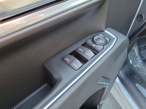 Used 2026 GMC Sierra 1500 Elevation image 23