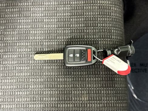 Used 2017 Honda Fit LX image 32