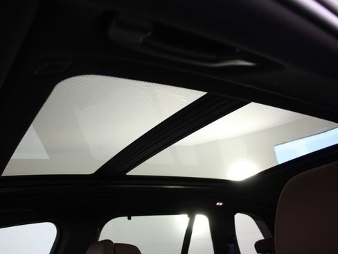 New 2026 BMW X5 M60i w/ Executive Package image 11