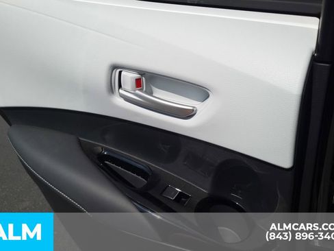 Used 2025 Toyota Corolla XSE FWD image 23