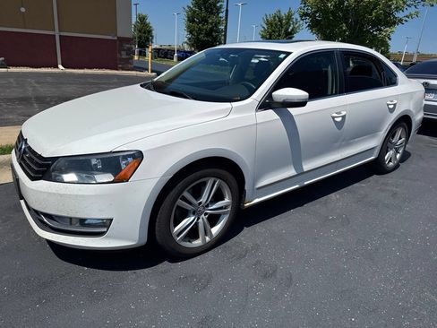Used 2014 Volkswagen Passat TDI SE FWD image 8