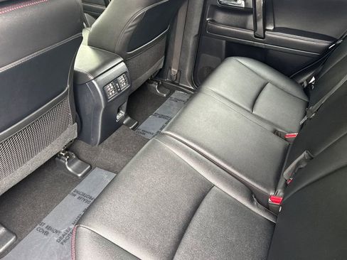 Certified 2024 Toyota 4Runner TRD Off-Road Premium w/ Moonroof Package AWD/4WD image 11