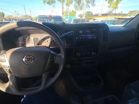 Used 2021 Nissan NV 2500 SV image 9