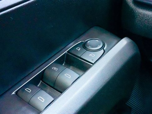 Used 2025 GMC Canyon Elevation image 23