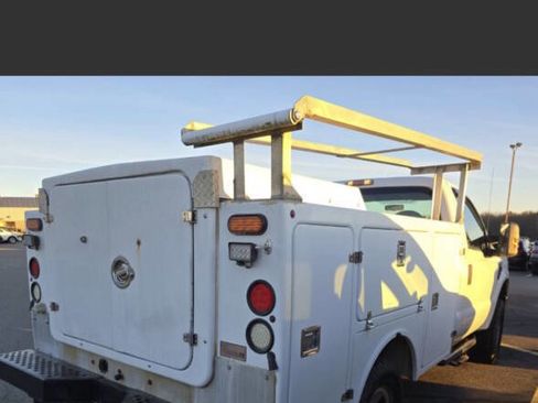 Used 2008 Ford F350 XL image 11