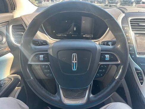 Used 2019 Lincoln Nautilus Reserve w/ Class II Trailer Tow Package AWD/4WD image 25