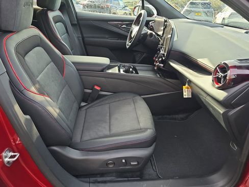 New 2026 Chevrolet Blazer EV RS image 32