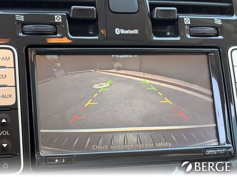 Used 2012 Nissan Leaf SL FWD image 28