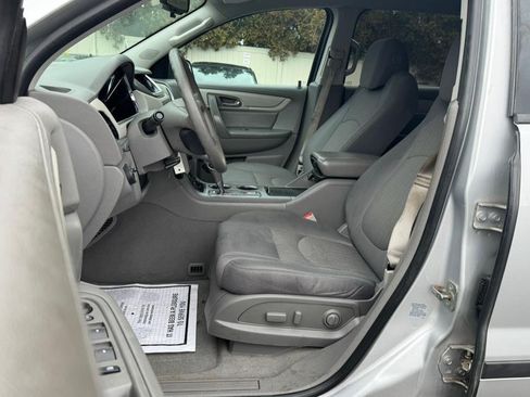 Used 2016 Chevrolet Traverse LS AWD/4WD image 11