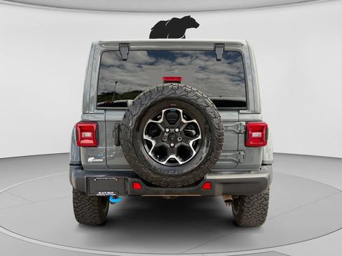 Used 2022 Jeep Wrangler Unlimited Rubicon 4xe AWD/4WD image 4