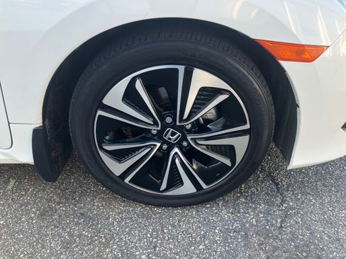 Used 2018 Honda Civic EX-L image 26
