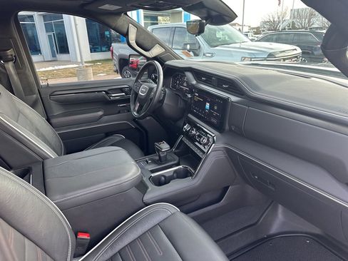 Certified 2024 GMC Sierra 1500 AT4X image 28