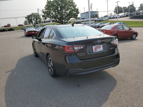 Used 2022 Subaru Legacy Premium AWD/4WD image 3