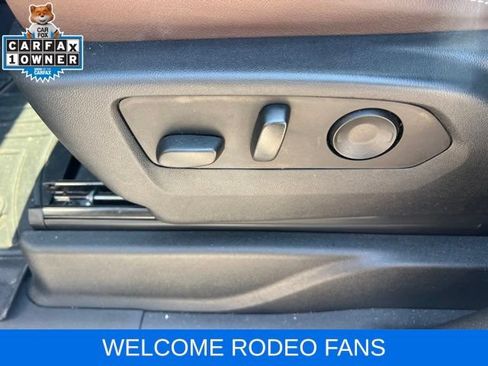 Used 2023 Chevrolet Suburban High Country w/ Premium Package AWD/4WD image 17