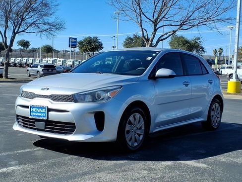 Used 2019 Kia Rio S w/ Technology Package image 4