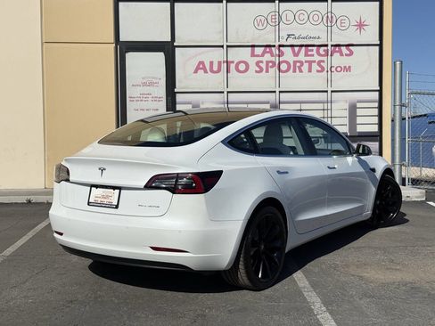 Used 2018 Tesla Model 3 Performance image 7