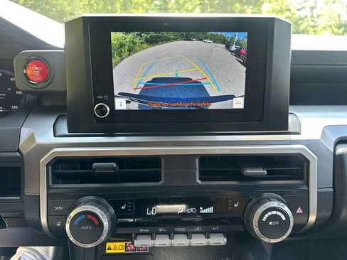 Used 2025 Toyota 4Runner TRD Off-Road AWD/4WD image 36