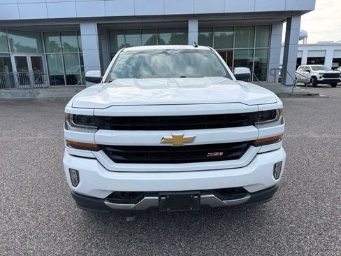 Used 2017 Chevrolet Silverado 1500 LT w/ All Star Edition AWD/4WD image 2