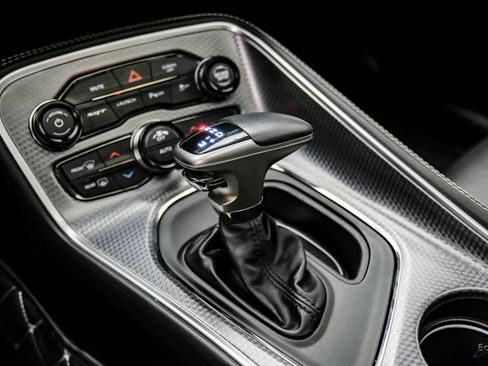 Used 2018 Dodge Challenger SRT Hellcat RWD image 74