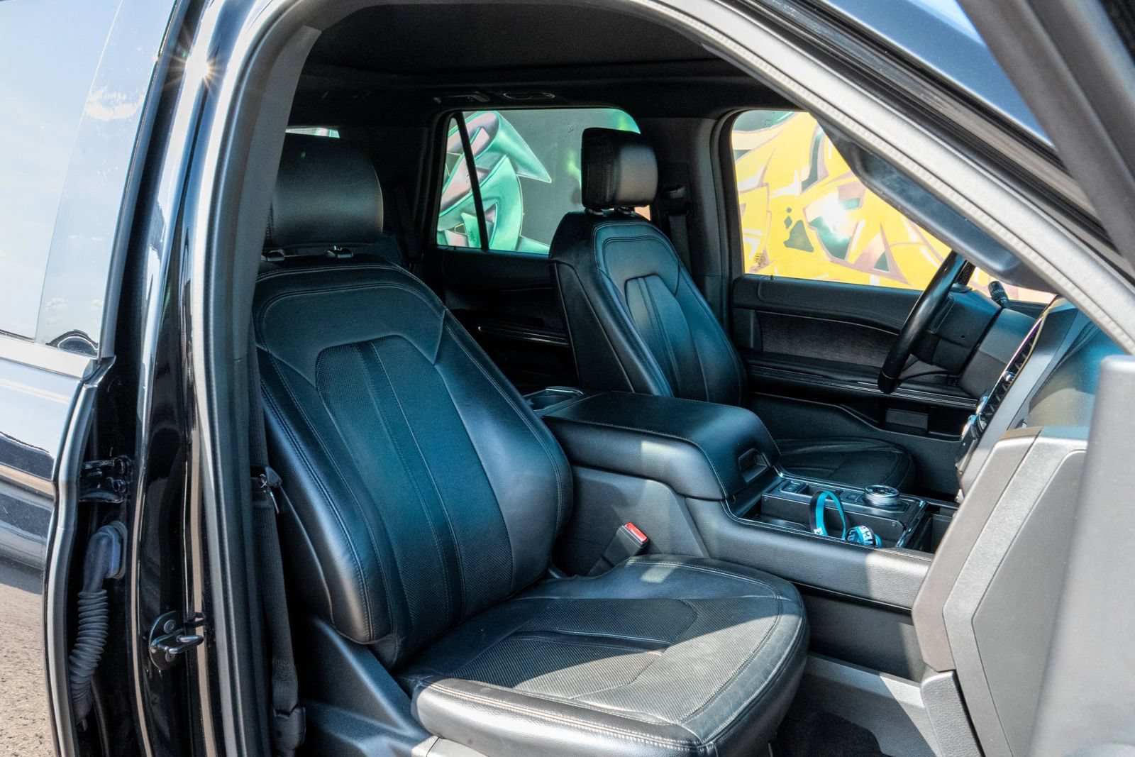 Used 2018 Ford Expedition Limited w/ Equipment Group 301A RWD image 19
