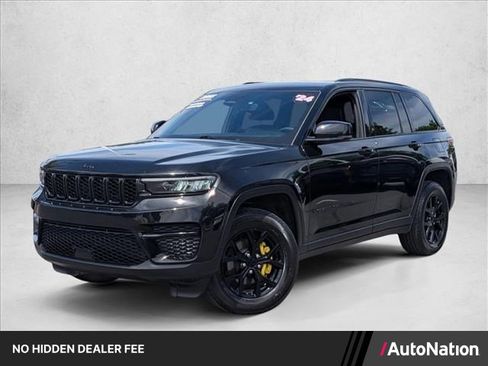Used 2024 Jeep Grand Cherokee Altitude AWD/4WD image 1