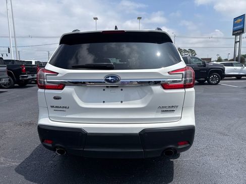 Used 2023 Subaru Ascent Limited w/ Technology Package AWD/4WD image 4