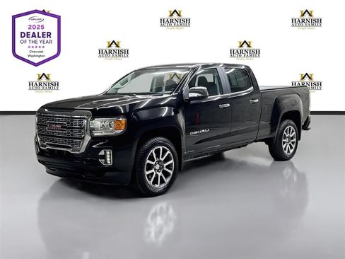 Used 2022 GMC Canyon Denali w/ Denali Black Edition Package AWD/4WD image 1