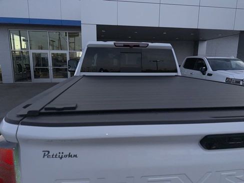 Used 2025 Chevrolet Silverado 3500 LTZ w/ LTZ Convenience Package image 29