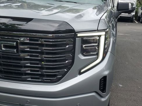 Certified 2025 GMC Sierra 1500 Denali Ultimate AWD/4WD image 10