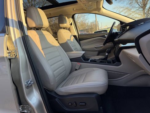 Used 2017 Ford Escape Titanium image 14