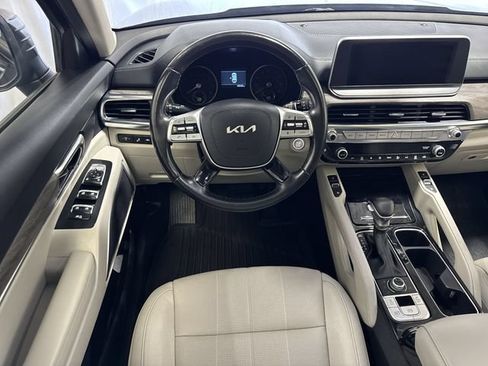 Used 2022 Kia Telluride EX w/ EX Premium Package AWD/4WD image 16