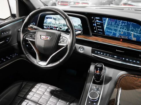 Used 2022 Cadillac Escalade ESV Sport Platinum w/ LPO, ONYX Package AWD/4WD image 11