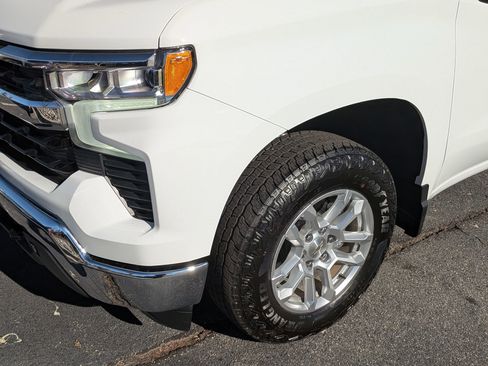 Certified 2025 Chevrolet Silverado 1500 LT w/ Z71 Off-Road Package image 11