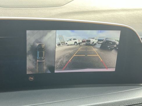 Used 2025 Cadillac XT4 Premium Luxury image 5