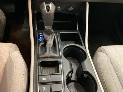Used 2018 Hyundai Tucson SEL FWD image 17