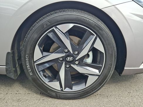 Certified 2023 Hyundai Elantra Limited FWD image 8