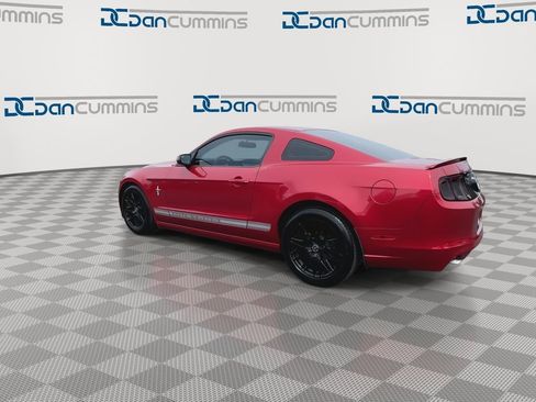 Used 2013 Ford Mustang Premium RWD image 6